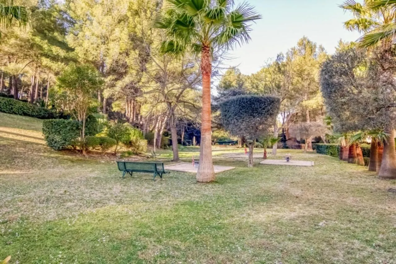 Flat With Swimming Pool Near The Beach Sanary-sur-Mer 0*,  Fransa